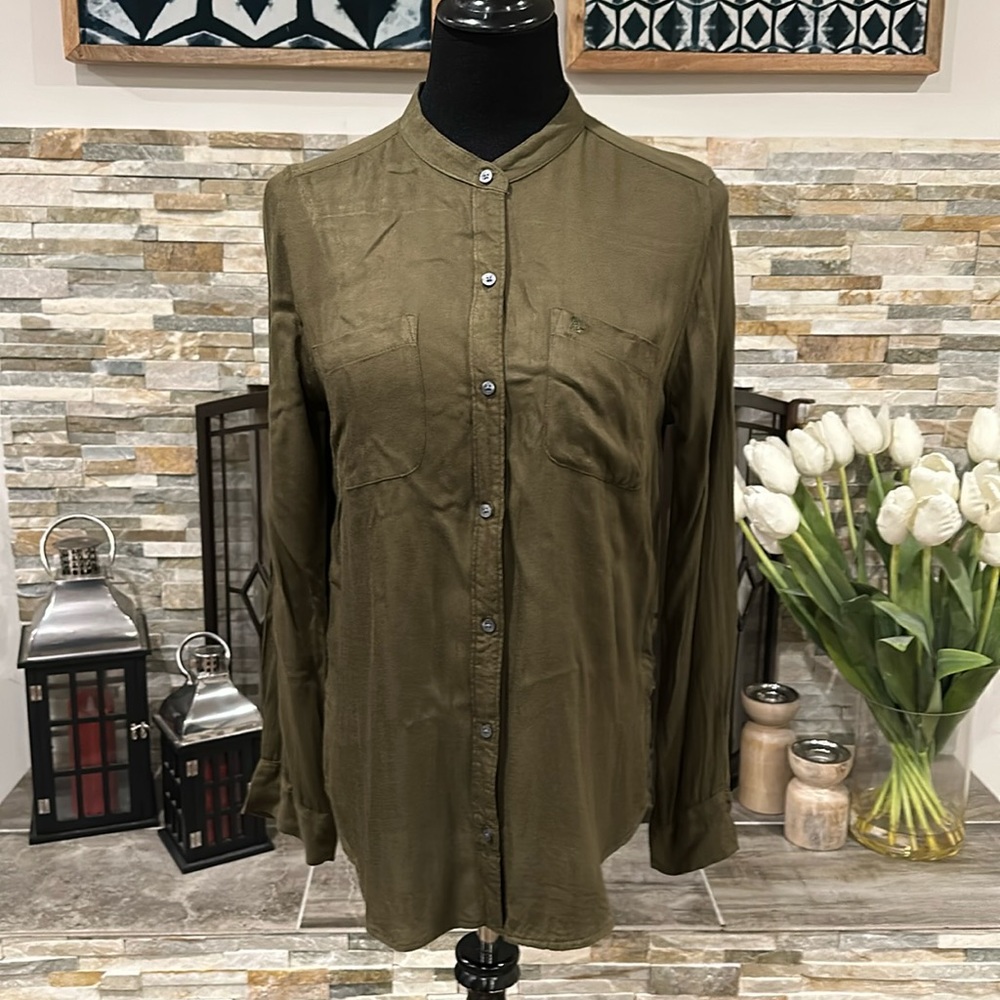 Abercrombie & Fitch Women’s Chinese Collar Long Sleeve Shirt